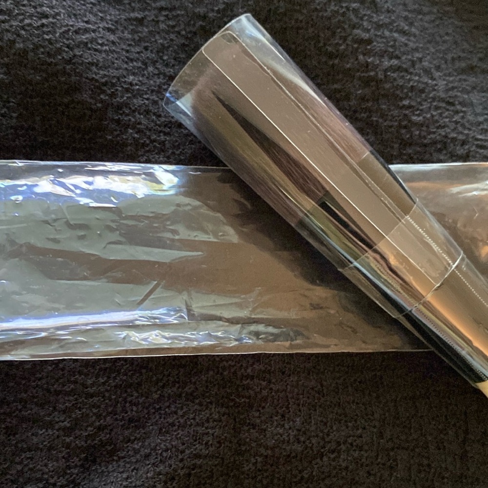 NWT Bobbi Brown Blush Brush - Picture 3 of 3